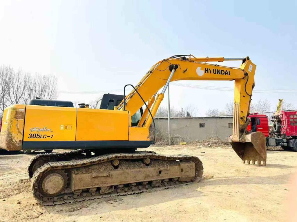 HYUNDAI R305-7 used excavator photo 2