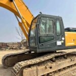 HYUNDAI R305-7 used excavator photo 6