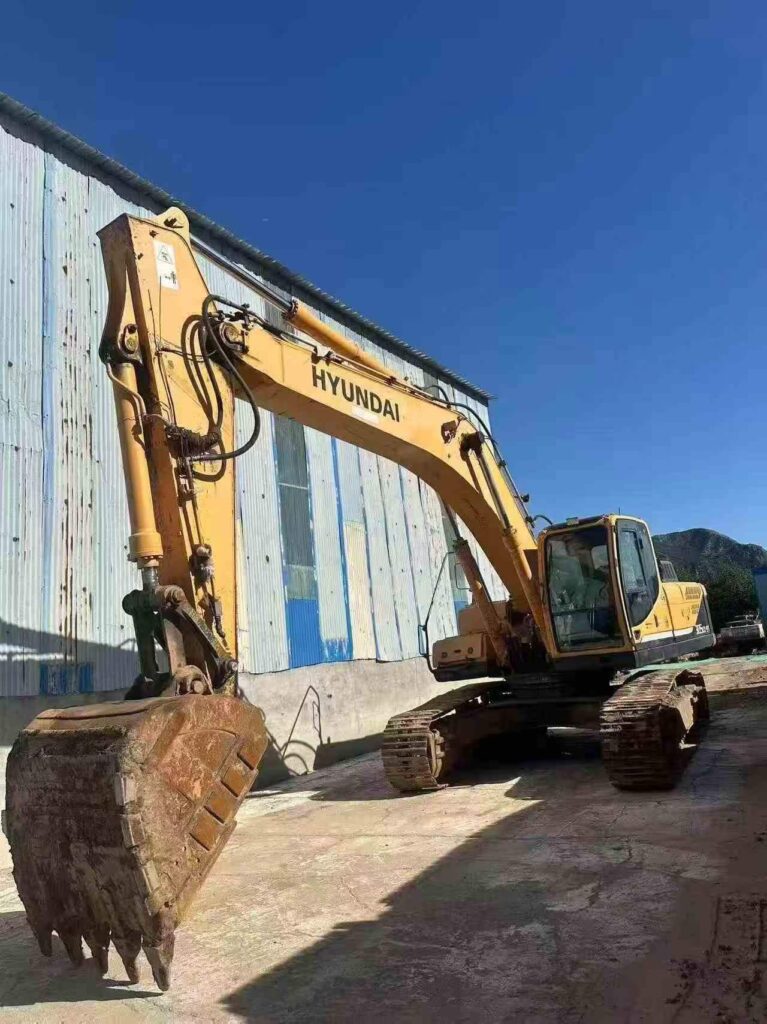 HYUNDAI R305-9T used excavator photo 2
