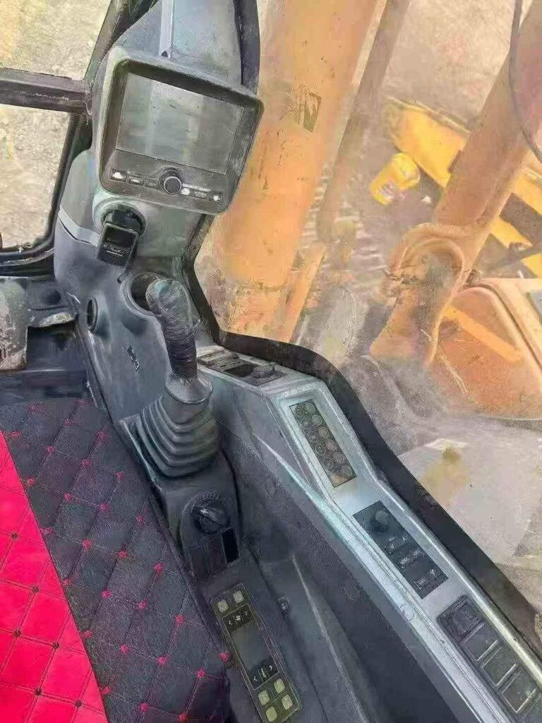HYUNDAI R305-9T used excavator photo 6