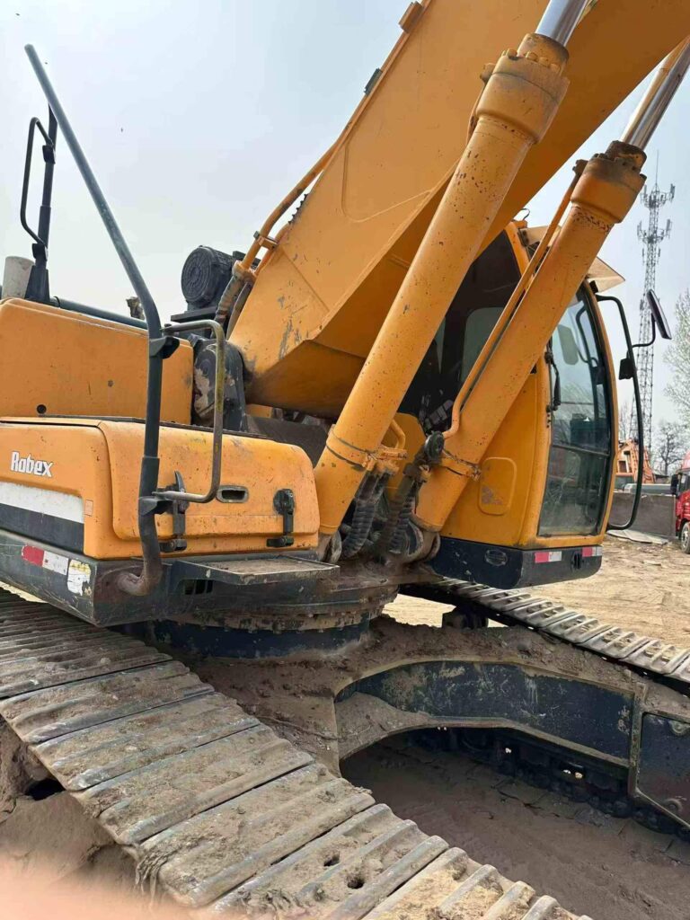 HYUNDAI R385-9T used excavator photo 8