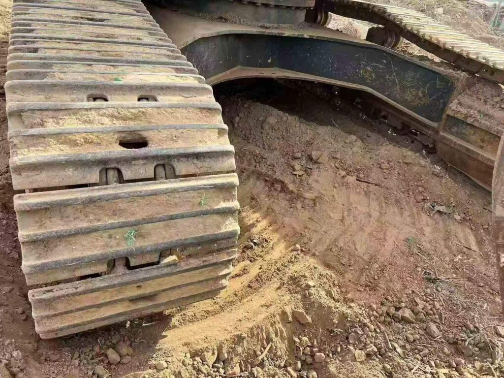 HYUNDAI R385VS used excavator photo 9