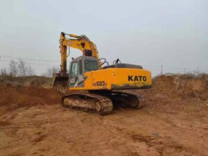 KATO 1023 used excavator photo 1