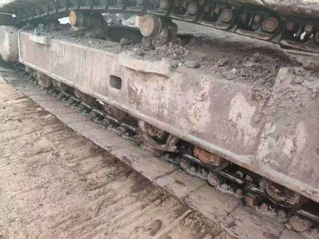 KATO 1023 used excavator photo 8