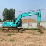 KOBELCO SK130 used excavator photo 2