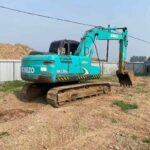 KOBELCO SK130 used excavator photo 6