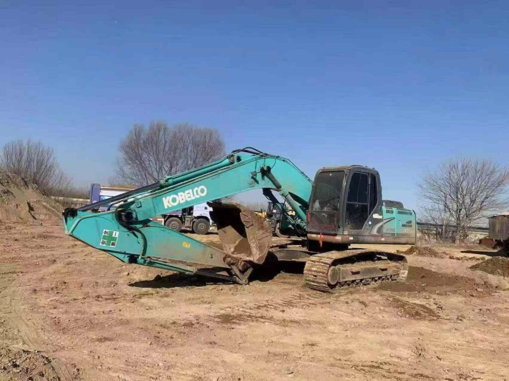 KOBELCO SK200-8 used excavator photo 1