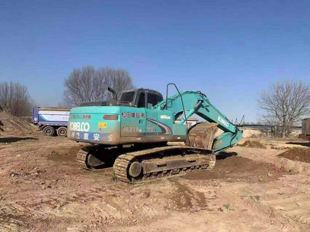 KOBELCO SK200-8 used excavator photo 3