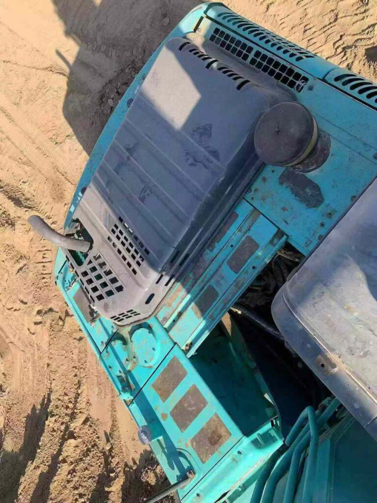 KOBELCO SK200-8 used excavator photo 8