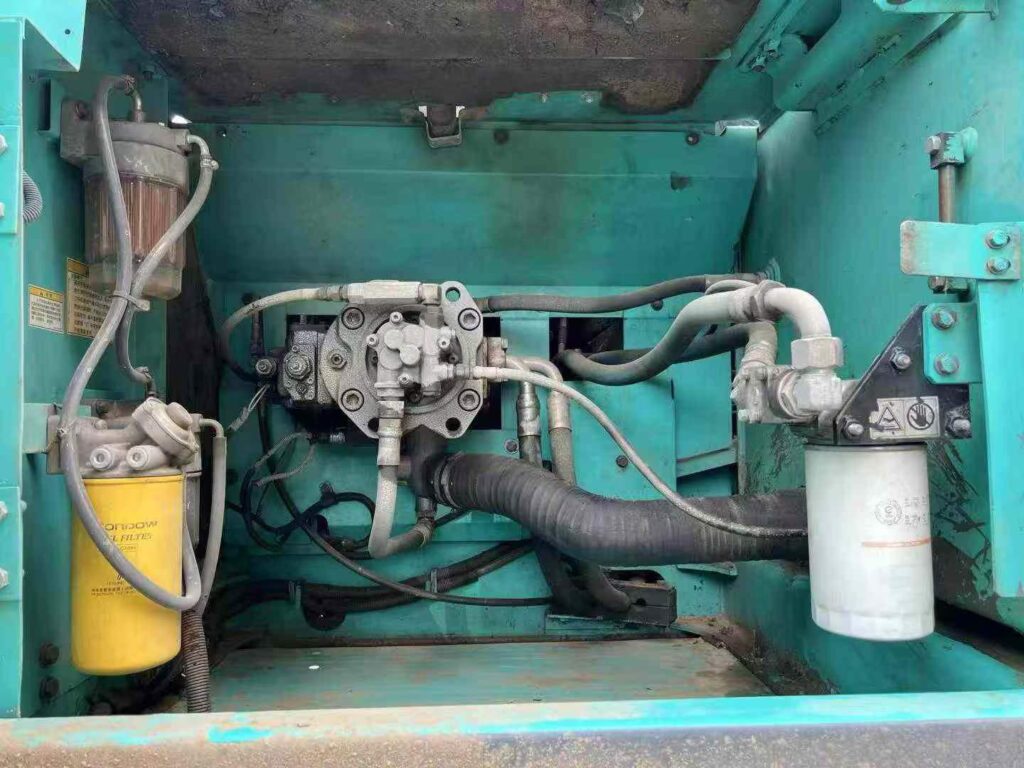 KOBELCO SK250-8 used excavator photo 9