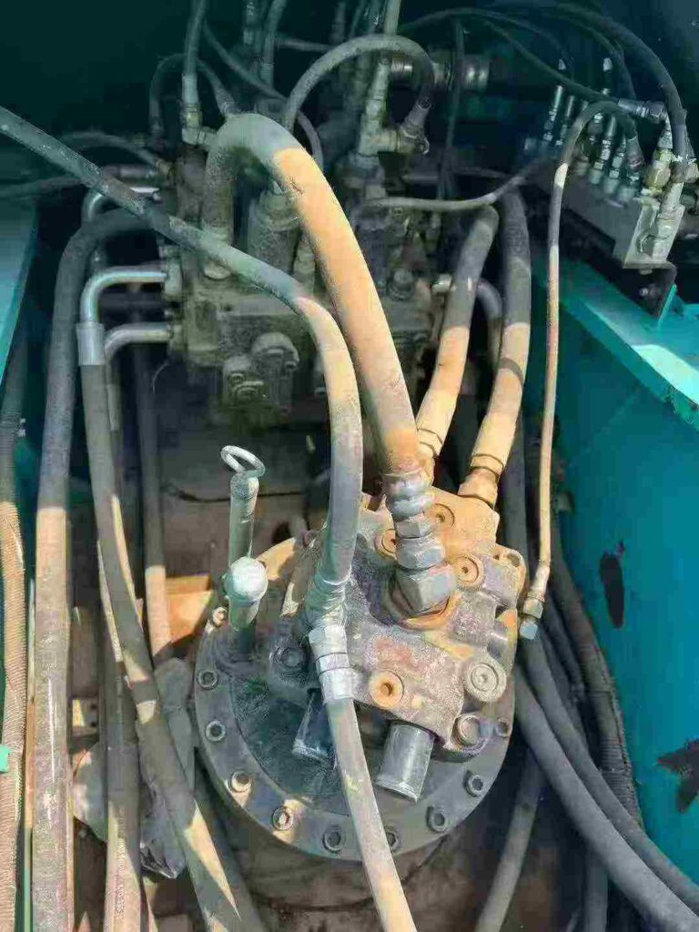 KOBELCO SK260-8 used excavator photo 7