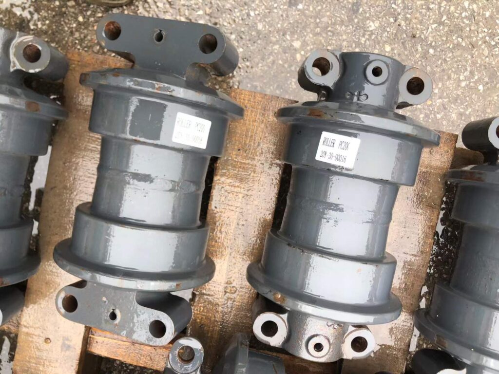 KOMATSU 200, KOMATSU 300, KOMATSU 360 Track Roller spare parts photo 4