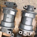 KOMATSU 200, KOMATSU 300, KOMATSU 360 Track Roller spare parts photo 4