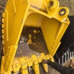 KOMATSU 360 Excavator Bucket spare parts photo 2