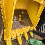 KOMATSU 360 Excavator Bucket spare parts photo 3