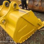 KOMATSU 360 Excavator Bucket spare parts photo 7