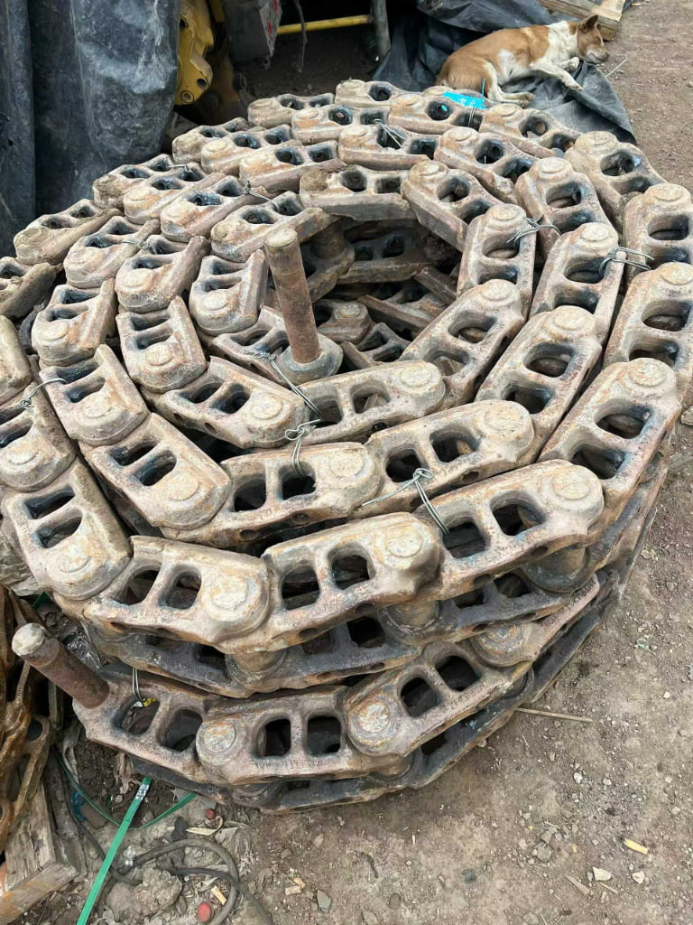 KOMATSU 450 Track Chain Assembly spare parts photo 2