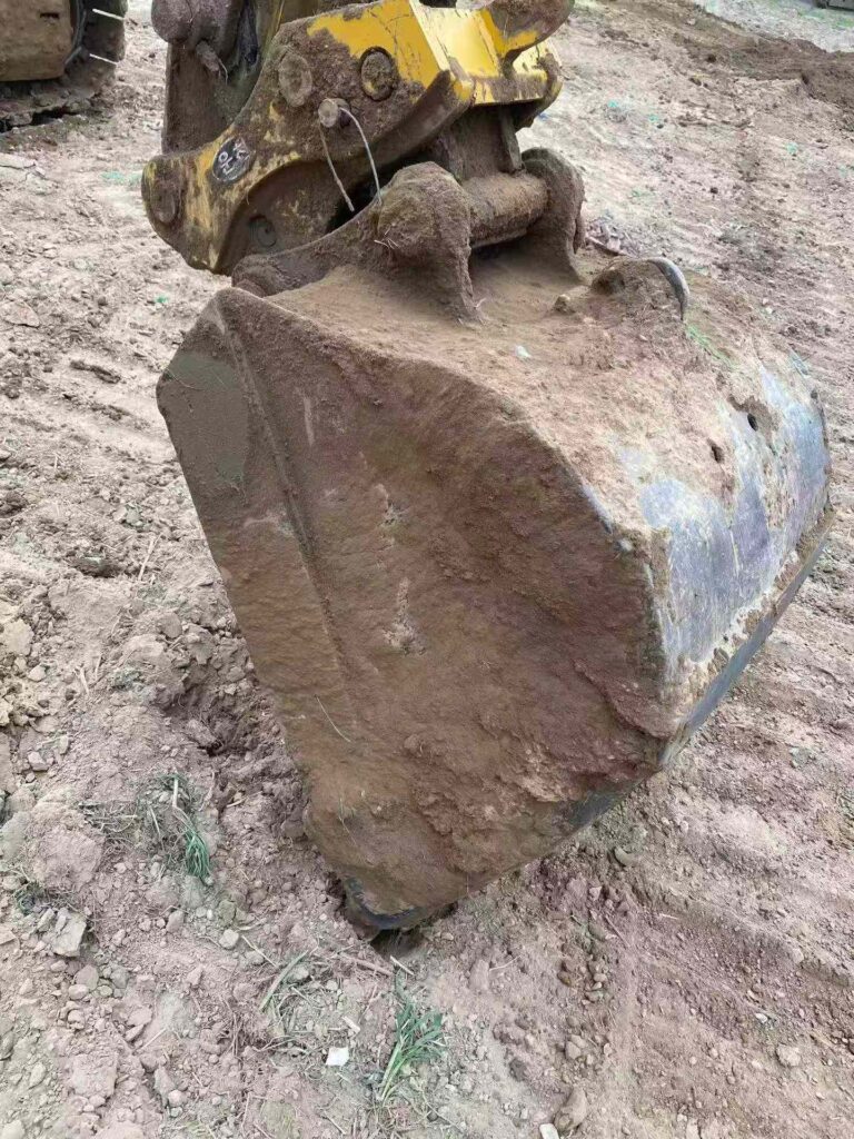 KOMATSU PC110-7 used excavator photo 7
