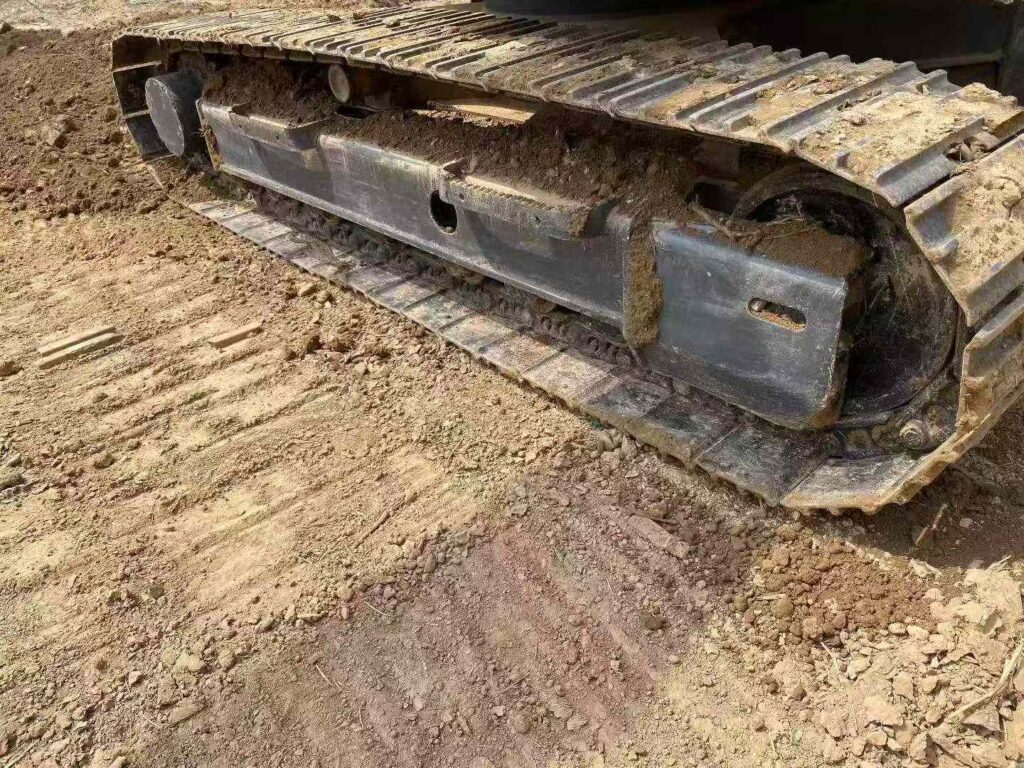 KOMATSU PC130-8MO used excavator photo 9