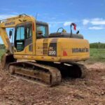 KOMATSU PC160 used excavator photo 4
