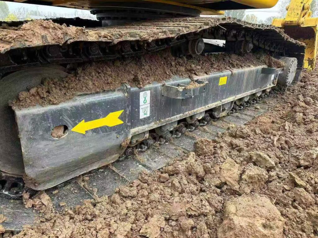 KOMATSU PC160 used excavator photo 5