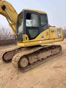 KOMATSU PC160 used excavator photo 1
