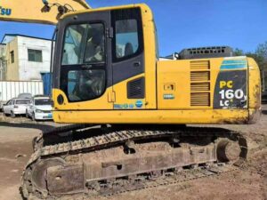 KOMATSU PC160-8 used excavator photo 1