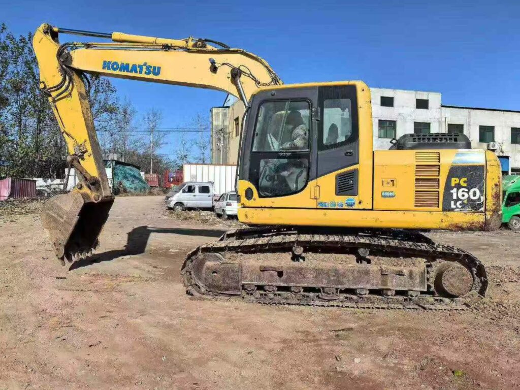 KOMATSU PC160-8 used excavator photo 3