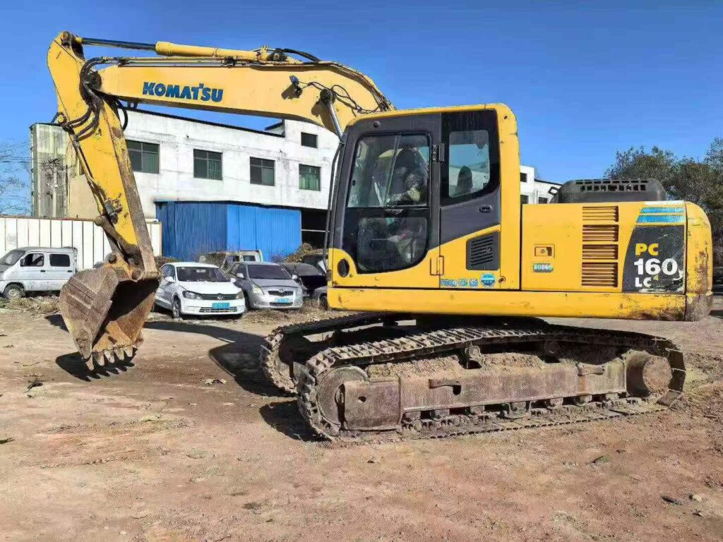 KOMATSU PC160-8 used excavator photo 4