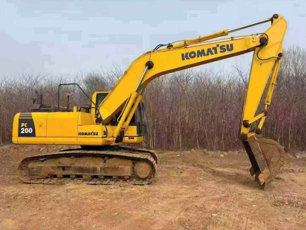 KOMATSU PC200-8MO used excavator photo 1