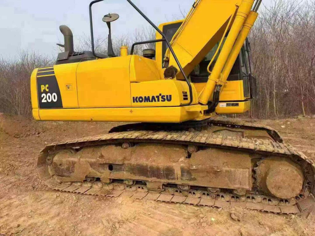 KOMATSU PC200-8MO used excavator photo 8