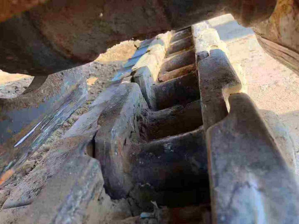 KOMATSU PC200MO used excavator photo 8