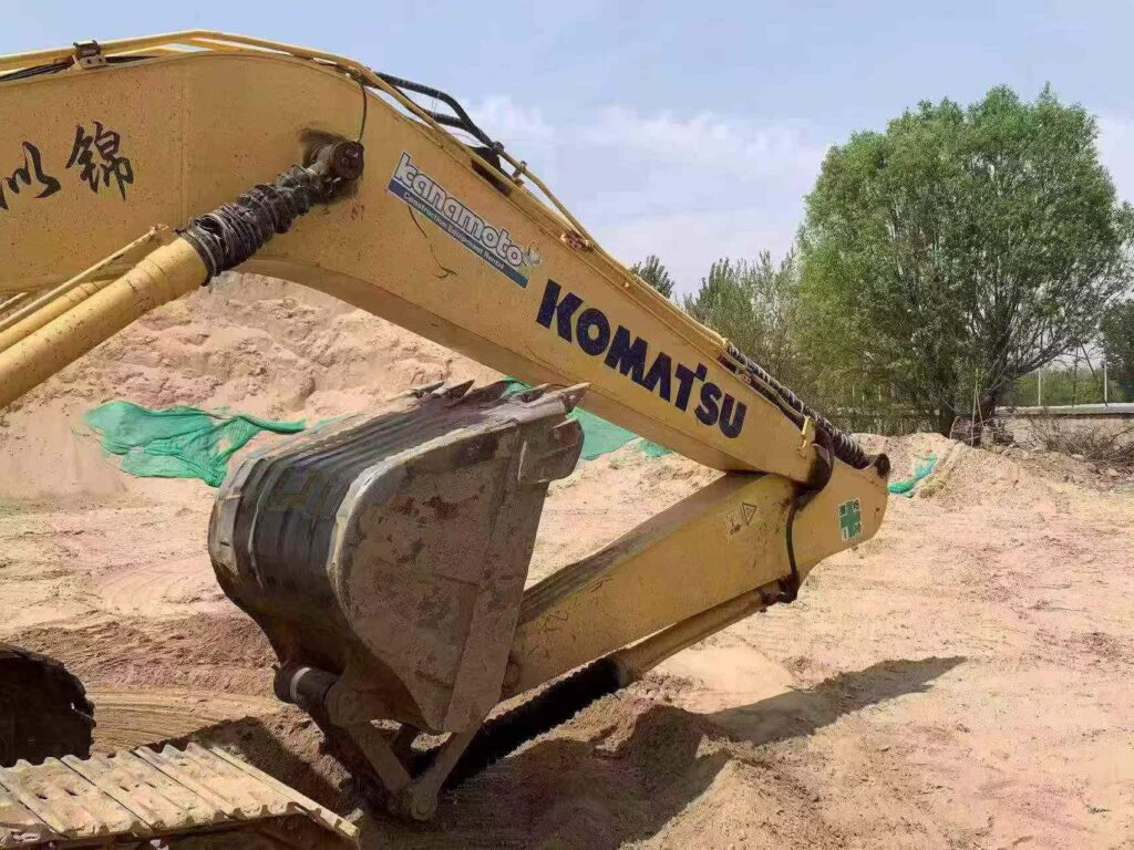 KOMATSU PC200MO used excavator photo 9