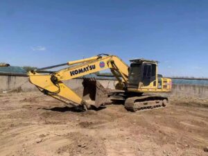 KOMATSU PC220MO used excavator photo 1