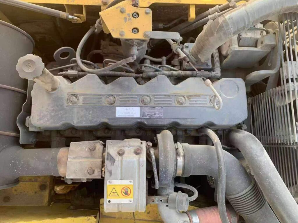 KOMATSU PC220MO used excavator photo 4