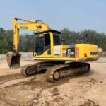 KOMATSU PC240 used excavator photo 1