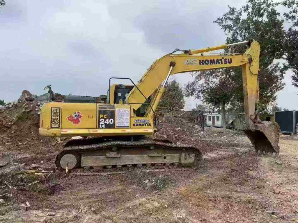 KOMATSU PC240MO used excavator photo 2