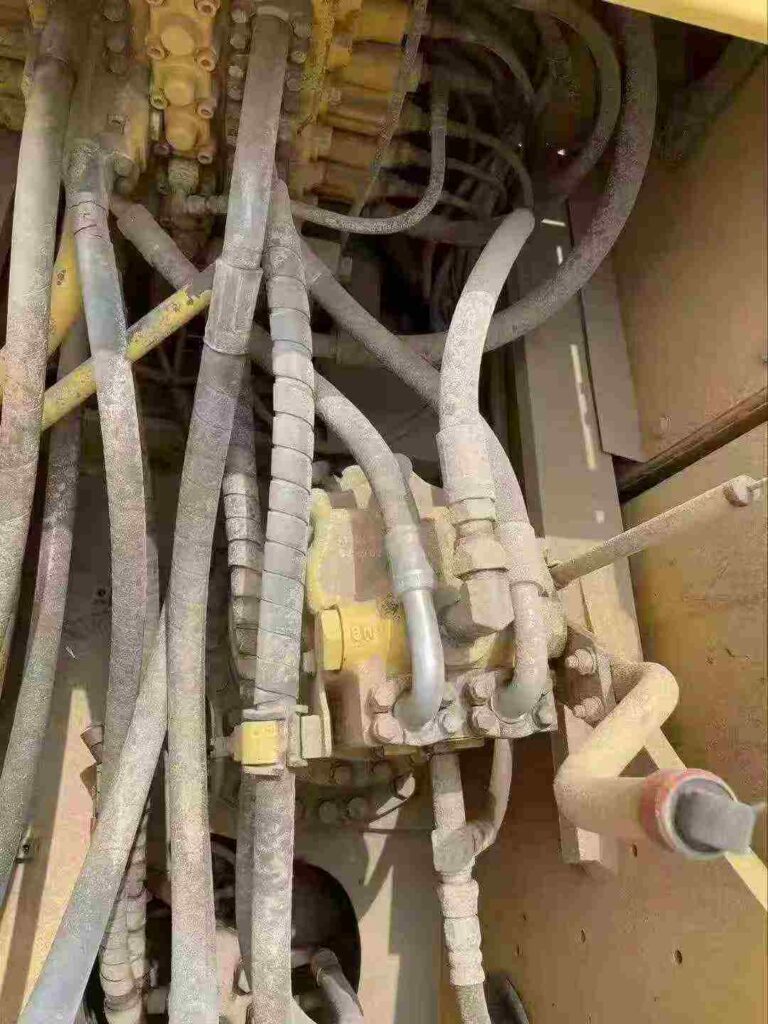 KOMATSU PC240MO used excavator photo 7