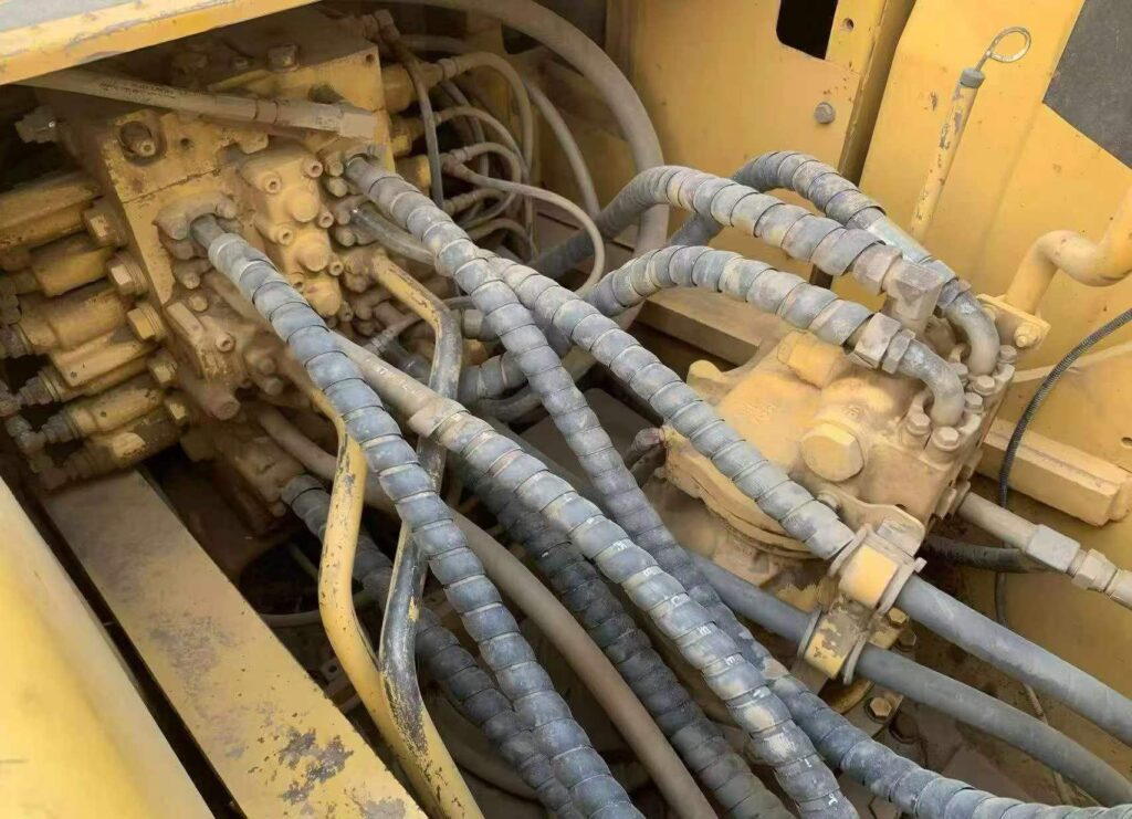 KOMATSU PC240MO used excavator photo 5