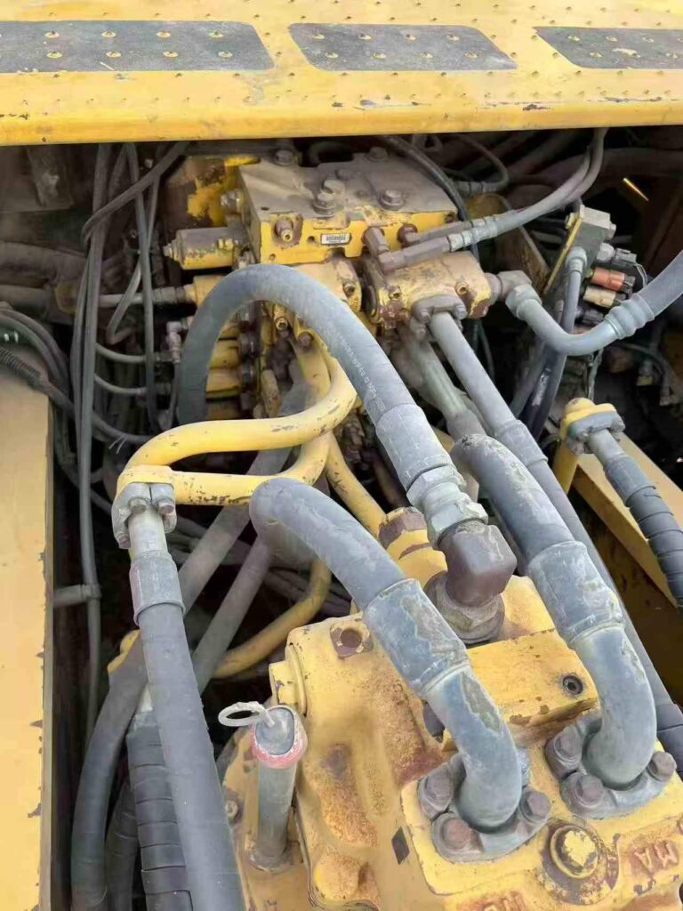 KOMATSU PC350-8 used excavator photo 9