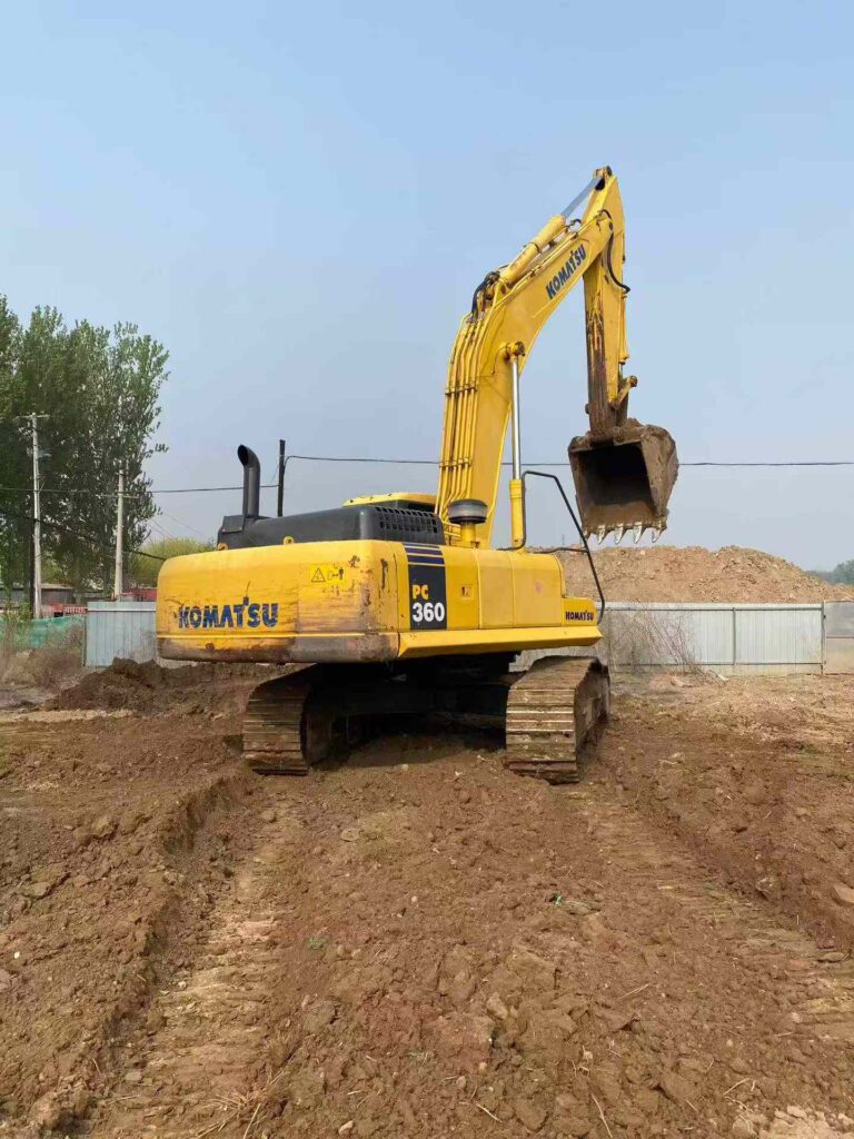 KOMATSU PC360-7 used excavator photo 1