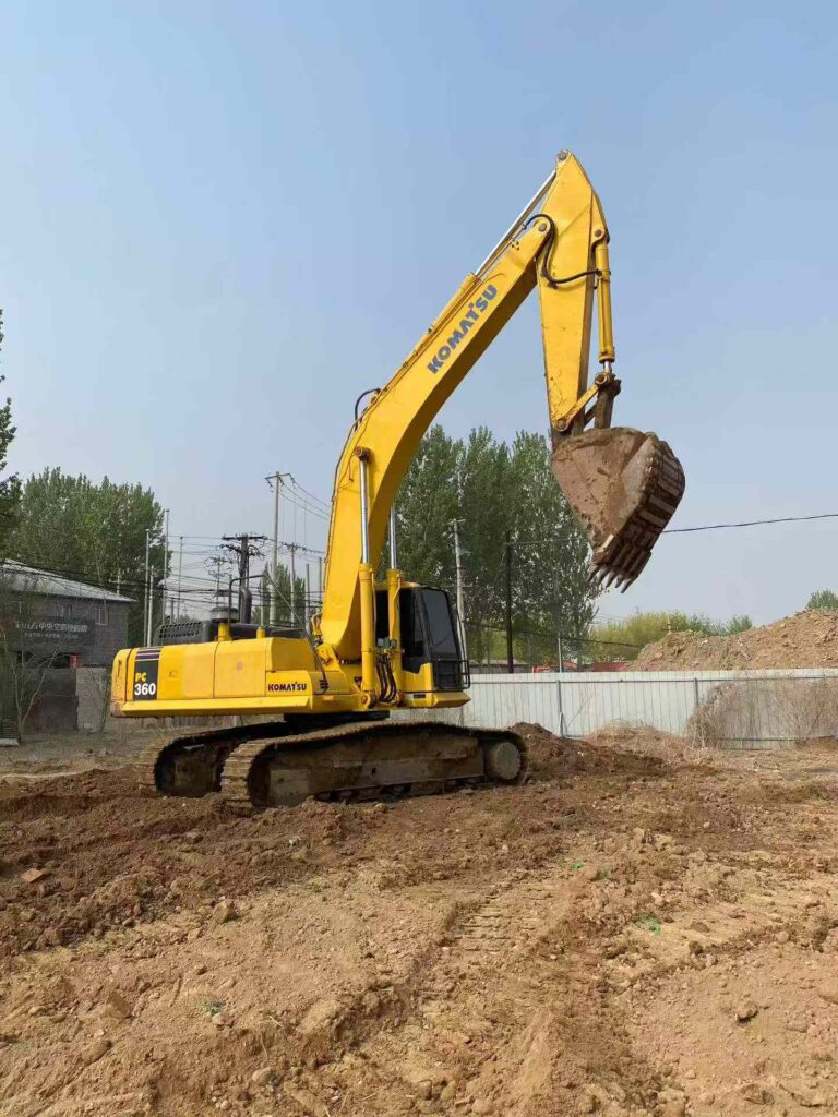 KOMATSU PC360-7 used excavator photo 3