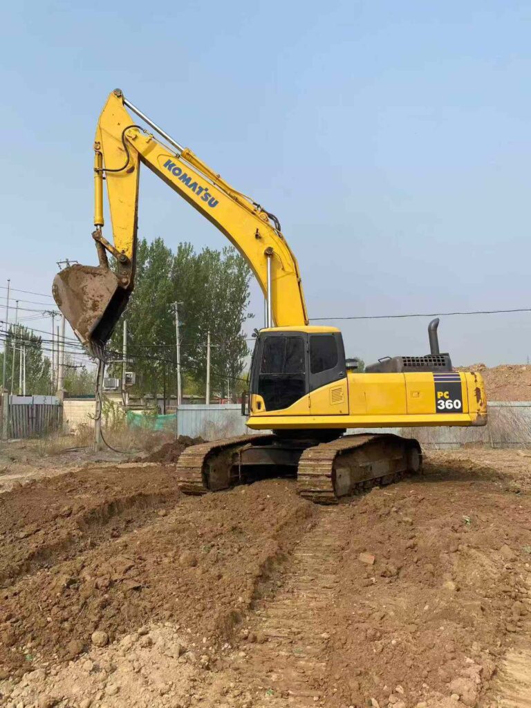 KOMATSU PC360-7 used excavator photo 4