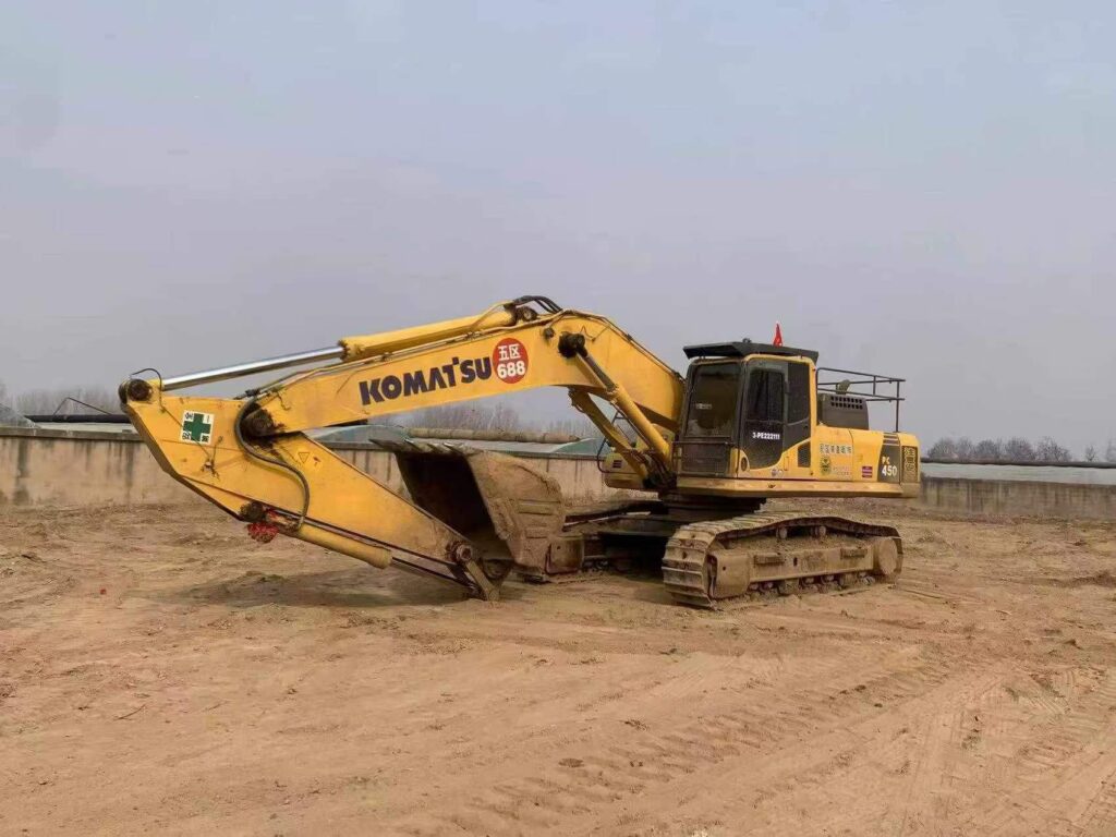 KOMATSU PC450-8 used excavator photo 1