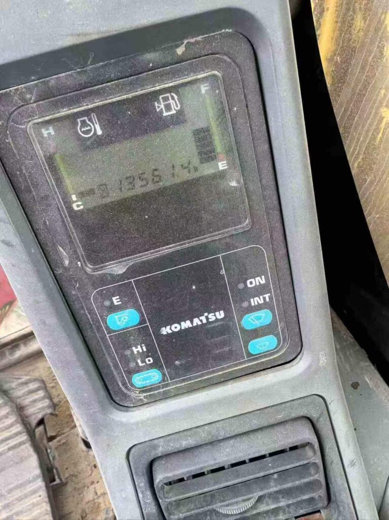 KOMATSU PC78-6NO used excavator photo 4