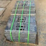 KOMATSU Track Shoe / Track Pad spare parts photo 4