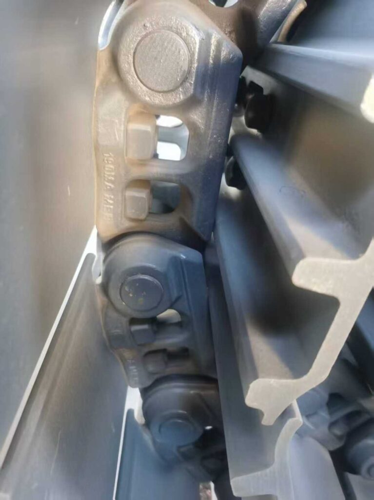 LIUGONG 20 Track Chain Assembly spare parts photo 3