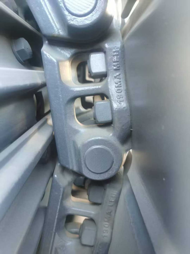 LIUGONG 20 Track Chain Assembly spare parts photo 5