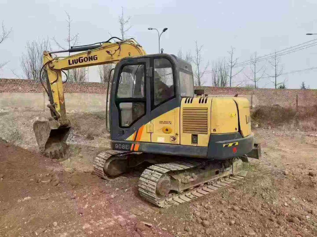 LIUGONG CLG908E used excavator photo 1