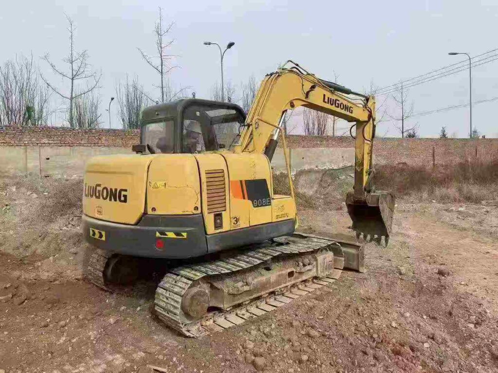 LIUGONG CLG908E used excavator photo 2